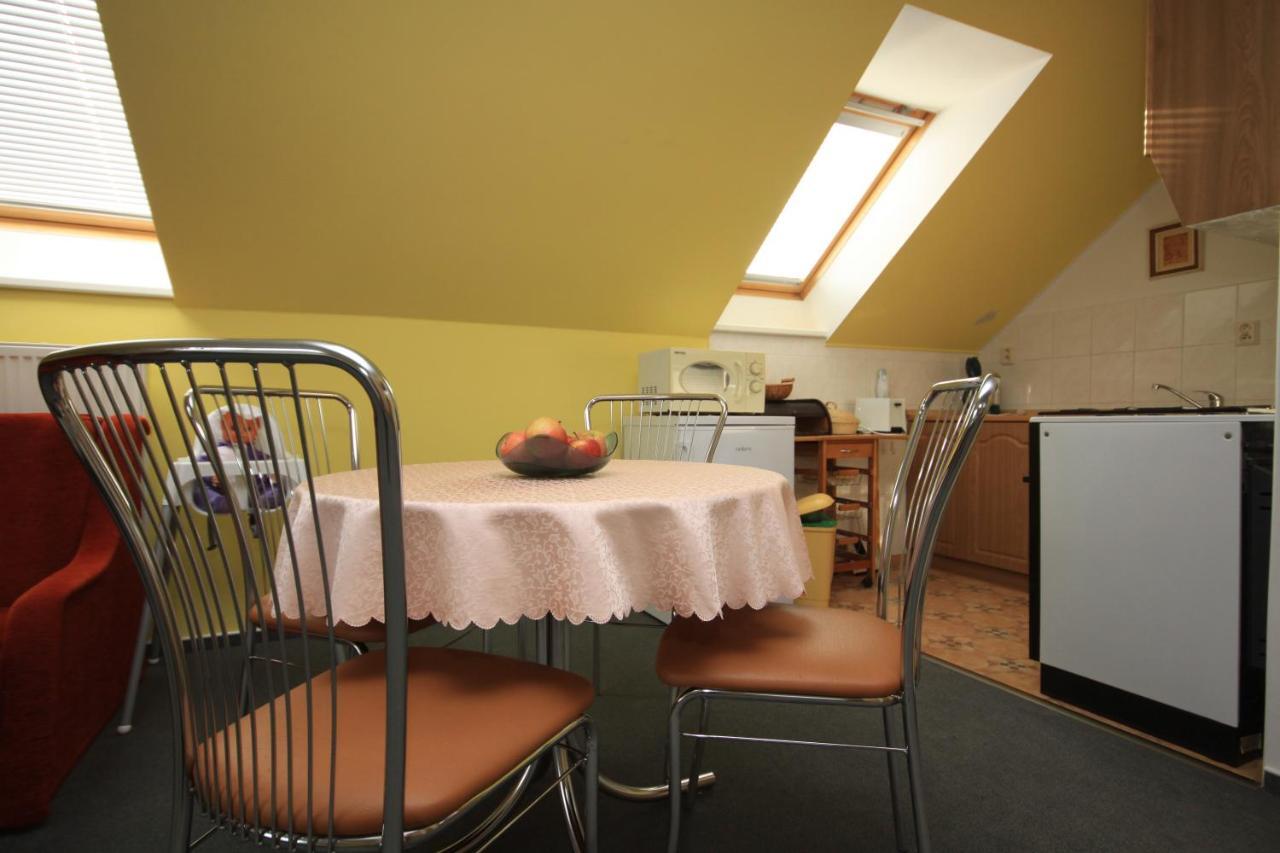 Apartmán pod Černou horou Rožnov pod Radhoštěm Exterior foto